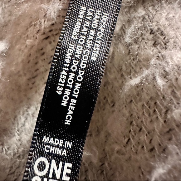 Torrid Ruffle Ruana - Picture 7 of 7